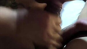 Cliente graba como puta mexicana le hace un oral con sexy latina sucking and handjob in homemade video