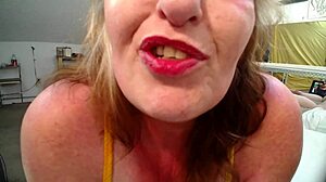 Silky panties for Ross from big booty mature everybody wants to fuck