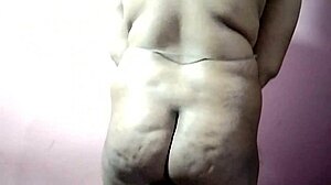 Homemade Full Nude Body Hot and Sexy with Huge Natural Tits from Girlfriend