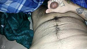 Darius Andino Cums Hard!