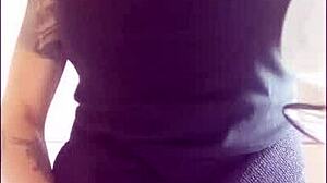 Chantal Filling Mouth with Toothpaste for Close-Up Homemade Fetish Brushing