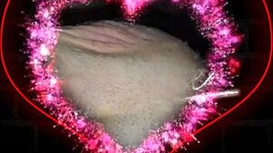 后妈在新年献上阴户和脚部手指