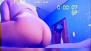 Colegiala Prefers Anal Over Risking Pregnancy with Mature Granny in First Time Ebony Creampie