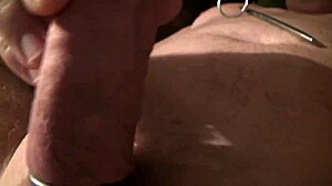 sehr lange wichsen mit vorsaft und heftigem orgasmus on homemade bed flashing big cock