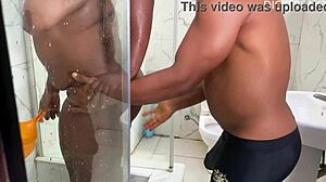 Hot quickie with oga boss wife in bathtub - wet pussy dripping orgasm. 😏