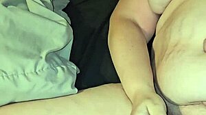 solo cum with milf tits