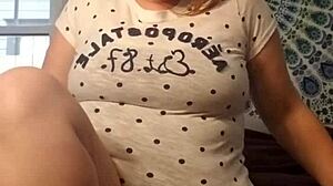 Squirting Lesbian Massage with Dildo Toys and Big Ass Orgasm in BBW Milf Action