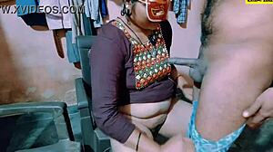 Muslim aunty says lick my pussy first to make it bigger then I'll let you fuck 😏