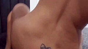 Morrendo de tesão em casa, this amateur latina milf sits her ass on toys for orgasm.