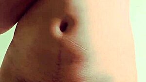 18岁印度辣妹Desi女孩湿润屁股奶子微妙调情