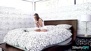 Will this tight pussy babysitter keep her job after that wet facial encounter