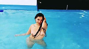 colombian teen kittydj shows off sensual moves in reverse