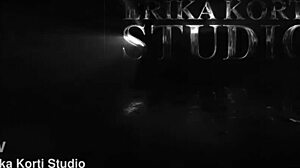 瘦妹Aarol Rentis首次DVP黑鸡巴！双阴道插入和射精！