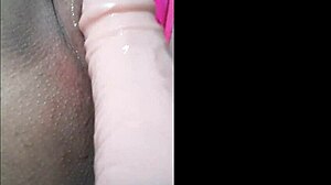 Bucetão tatuado novinha completo