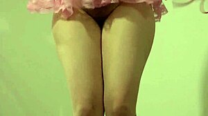 Milf uses jump rope with anal plug for amateur fetish play