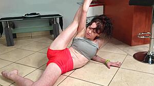 I felt so desperate holding in piss while stretching in tight yoga pants during exercise