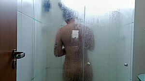Fucking And Cumming Inside The Brunette Taking A Bath