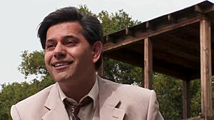 Amber Rayne、Hannah West、Kaci Star建议户外群交。