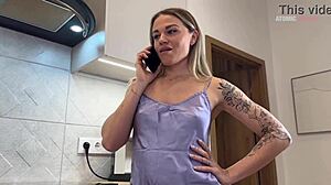 荡妇老婆深喉巨大黑人水管工鸡巴