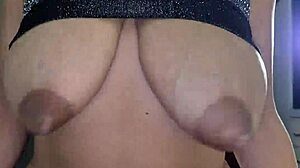 colombian puta kelly dances and fucks in night club