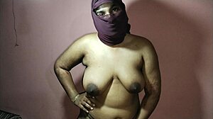 Stepmom gives stepson a back massage with her big natural tits in amateur style!