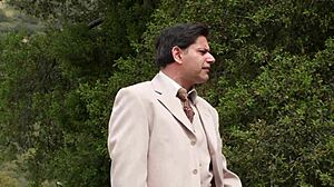 Amber Rayne、Hannah West、Kaci Star建议户外群交。