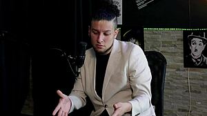 Explained Preliminaries in Massage Takes Work Seriously Expanded Knowledge of Female Body and Squirting - Cadu Sem Fôlego Watch on Sheer Red