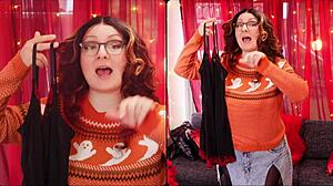 作为丰满熟女妻子，在自制试穿中试穿透明连衣裙和闪亮裤袜