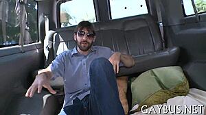 哇热辣gay猛吸鸡巴的口交超满足！