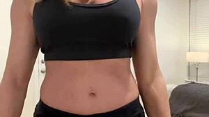 I flex muscles for fans who enjoy it