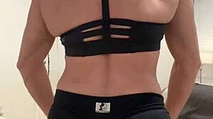 I flex muscles for fans who enjoy it