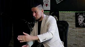 Explained Preliminaries in Massage Takes Work Seriously Expanded Knowledge of Female Body and Squirting - Cadu Sem Fôlego Watch on Sheer Red