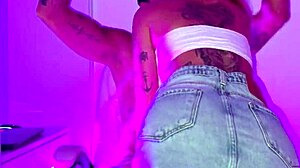 Española, the only way to make him stop online gaming is with my big tits 😈🎮