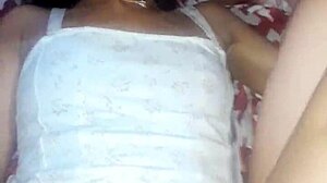 Trio Caliente Con Dos Mujeres