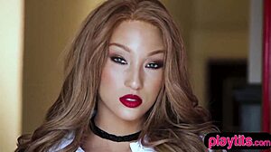 elyse jean from british columbia stands out as an incredibly captivating flowerchick