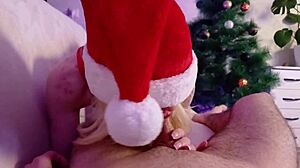 MISS SANTA SUCKS cock in blindfolded christmas cosplay