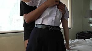 เปิดเทอมแล้ว นัดน้องมาเย็ดคาชุดสักหน่อย เสียงครางน้องน่ารักสุดๆ