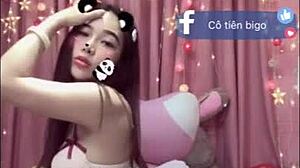 我看Bigo秀现场直播性感亚洲女孩展示巨大天然奶子