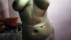 Indian babe with huge natural tits poses in homemade photoshoot