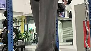 milf crushing gym workouts with huge ass in leggings 💪🍑