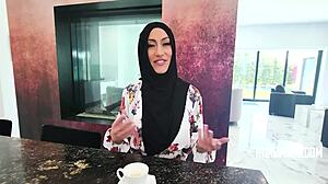 Arabic Stepmom's American Thank You Blowjob On 4th Of July Hijabma!