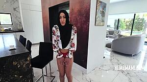 Arabic Stepmom's American Thank You Blowjob On 4th Of July Hijabma!