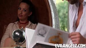 Lias Big Stepfamily 2 - Vince Karter Kat Squirt Carolina Savage Lara Lee