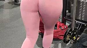 milf crushing gym workouts with huge ass in leggings 💪🍑