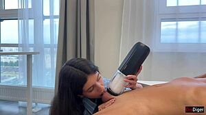 Amateur Babe Gets Powerful Cumshot from Svakom Alex Neo 2 Toy in Outdoor Handjob Jerking