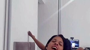 me exibindo para fã na internet com mature milf flashing in lingerie 😈 he punheta hard and i gozar gostoso parte 2