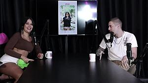 gostosa flashes tits and pussy in handjob game after tinder matches, showing see-through lingerie to brazilian guy