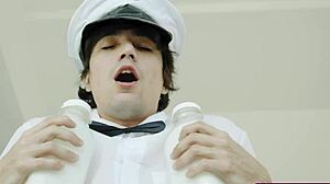 I caught the milk man during workout and made him cum inside me