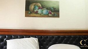 小矮胖巴西妹嚣张到巨黑屌出现 混血业余后入湿屄无套速干