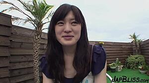 日本骚货在阳台上吹箫